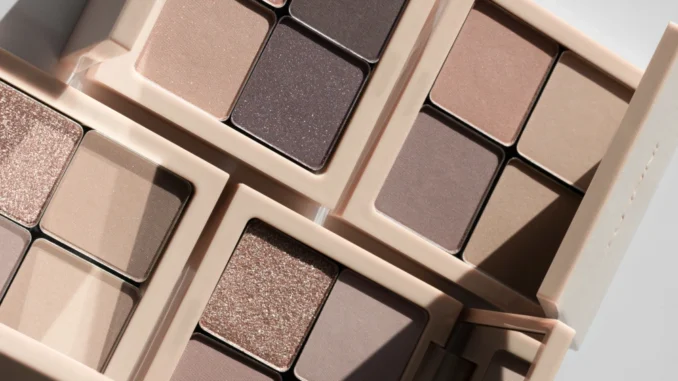 Inglot - Freedom System flexi palette beige Inglot - Freedom System flexi palette beige
