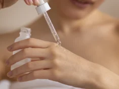 Kobieta - serum do ciała